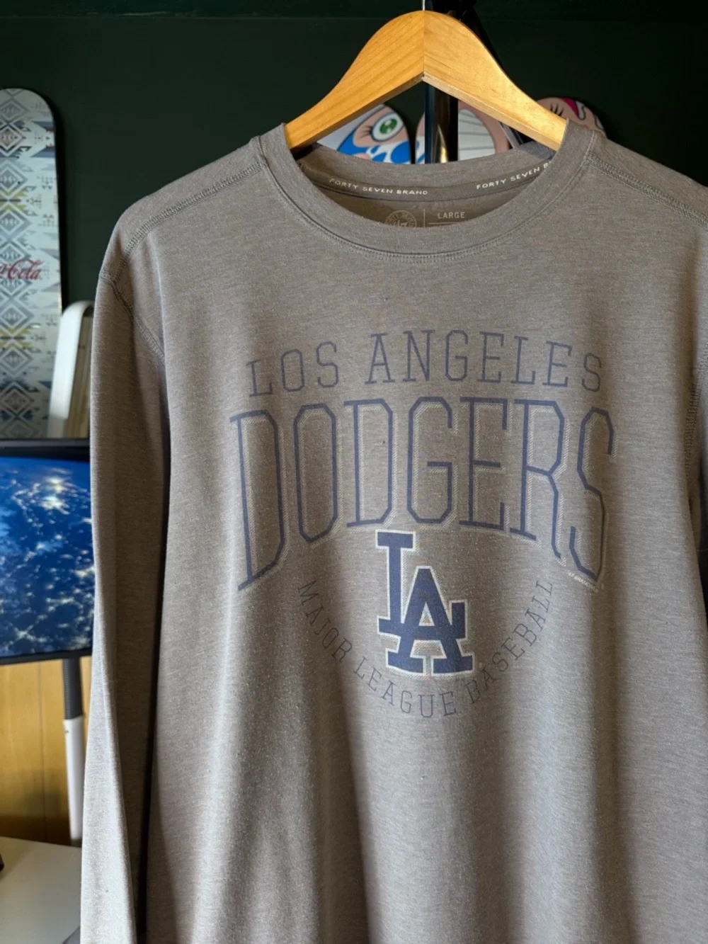 47 Brand Los Angeles Dodgers MLB Baseball Silver Crewneck Long Sleeve Tshirt - Picture 2 of 9